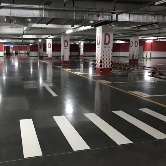 地坪涂料廠家-車庫地坪漆的應(yīng)用特點(diǎn)